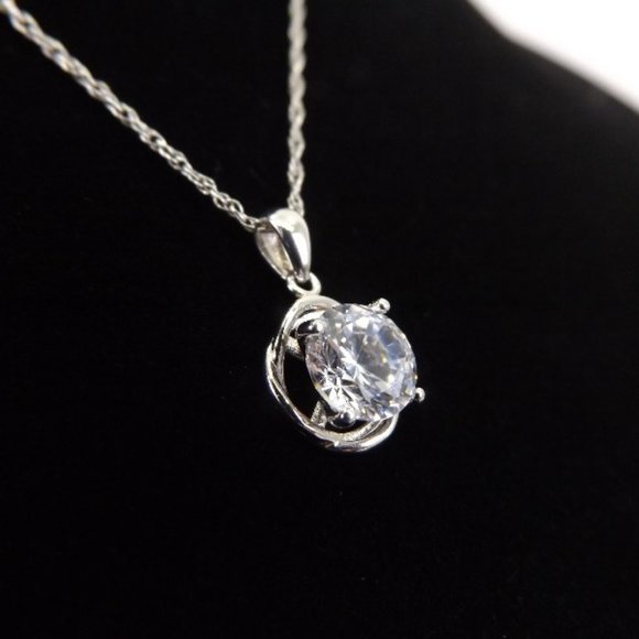 .925 Sterling Silver Crystal Solitaire Round Pendant Necklace - Picture 4 of 11